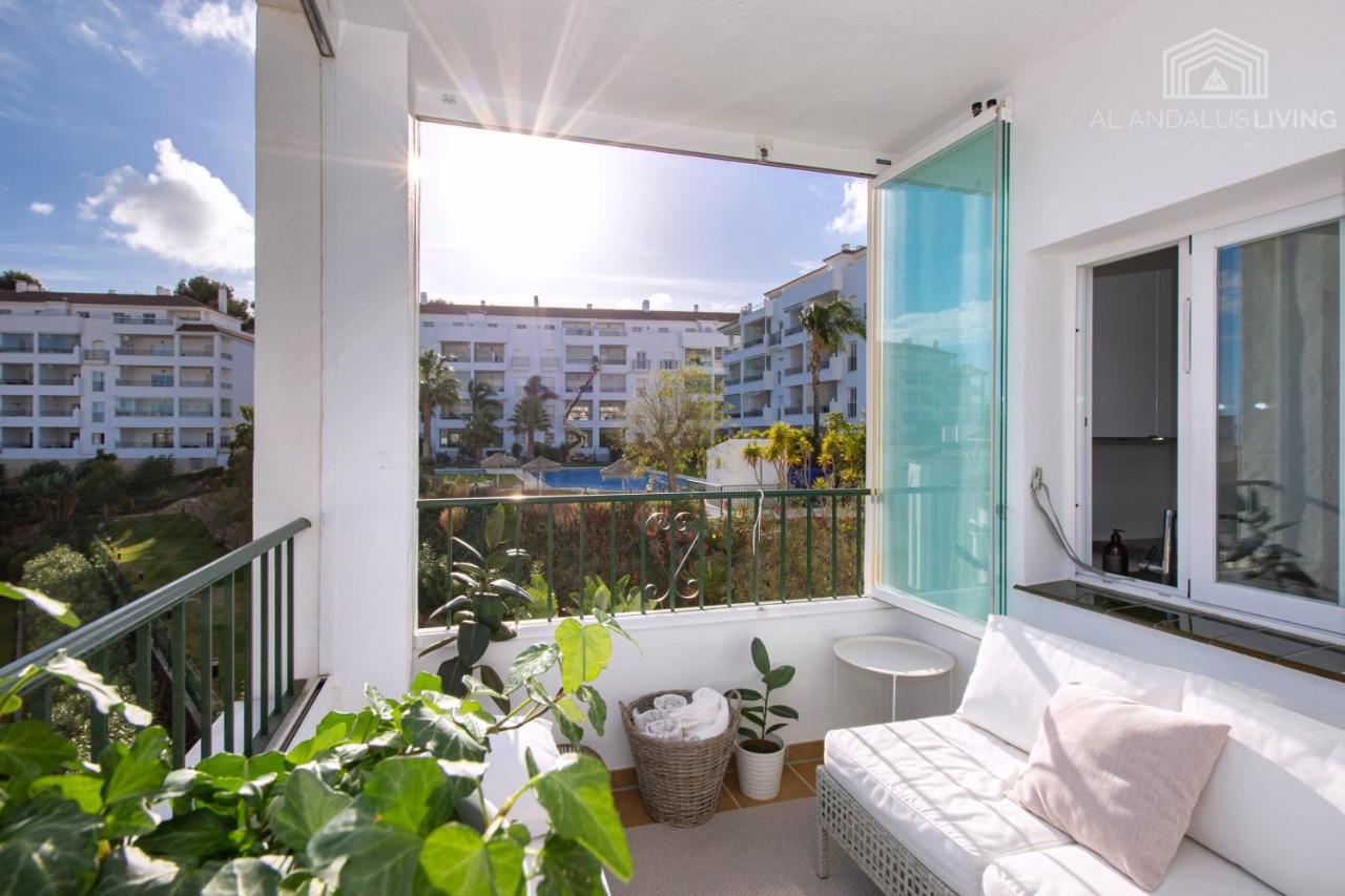 Scandinavian Style Apartment With Amazing Sea Views And South West Facing Sunny Terrace In Miraflores Walking Distance To The Beach! Málaga Dış mekan fotoğraf