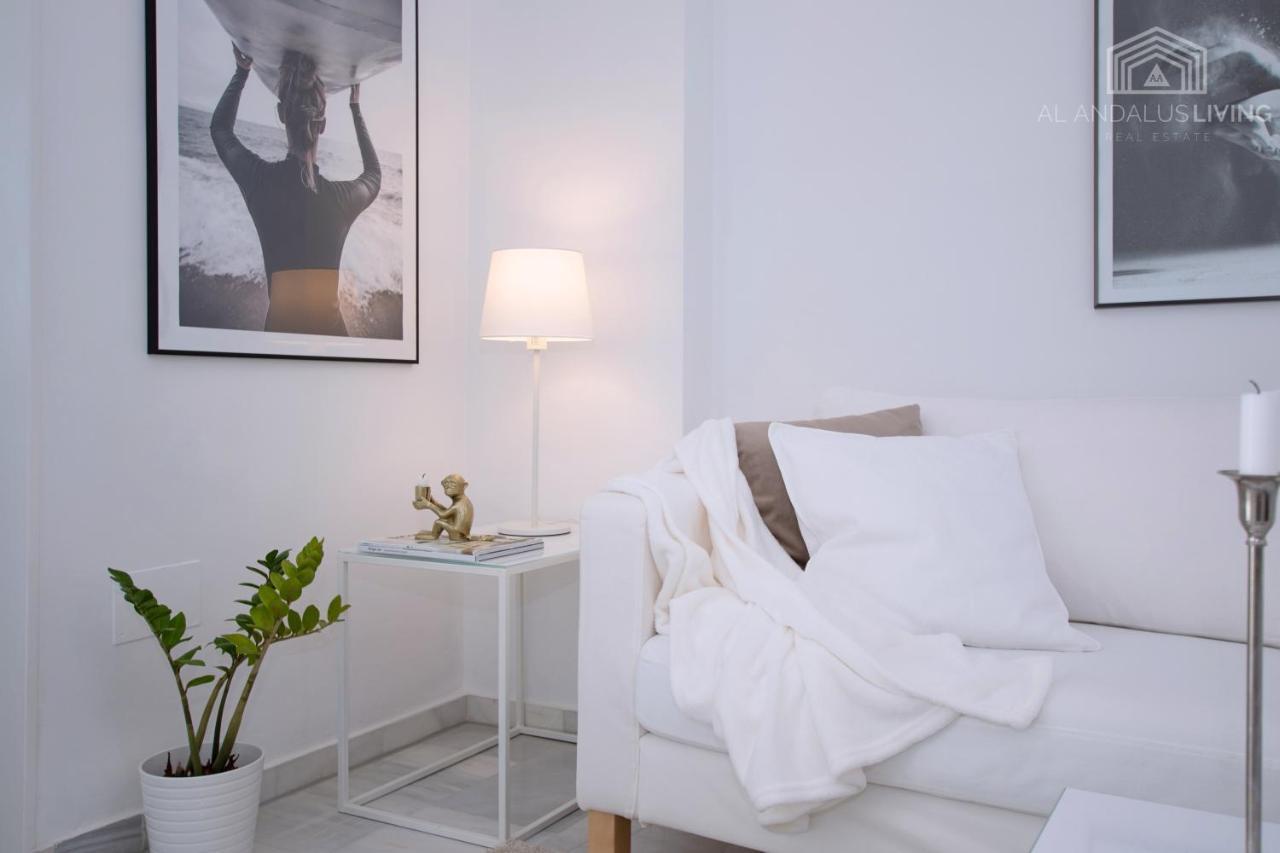Scandinavian Style Apartment With Amazing Sea Views And South West Facing Sunny Terrace In Miraflores Walking Distance To The Beach! Málaga Dış mekan fotoğraf