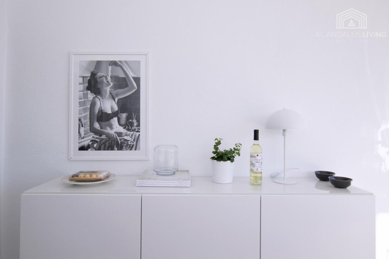 Scandinavian Style Apartment With Amazing Sea Views And South West Facing Sunny Terrace In Miraflores Walking Distance To The Beach! Málaga Dış mekan fotoğraf