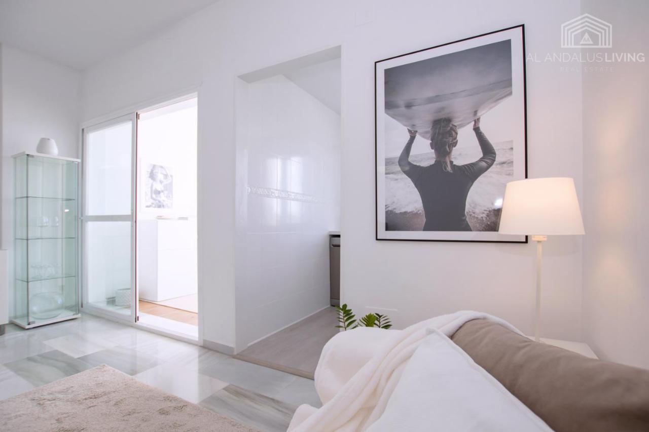 Scandinavian Style Apartment With Amazing Sea Views And South West Facing Sunny Terrace In Miraflores Walking Distance To The Beach! Málaga Dış mekan fotoğraf
