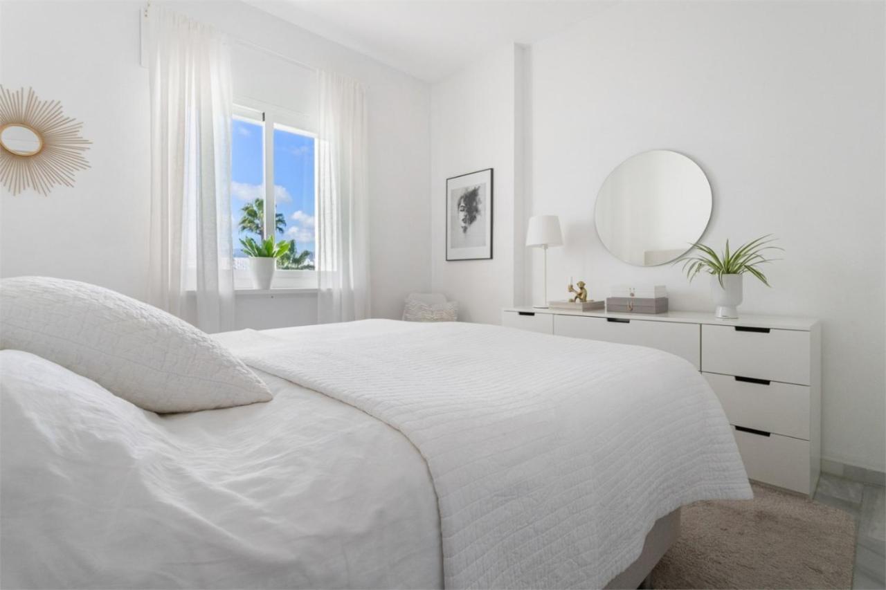 Scandinavian Style Apartment With Amazing Sea Views And South West Facing Sunny Terrace In Miraflores Walking Distance To The Beach! Málaga Dış mekan fotoğraf